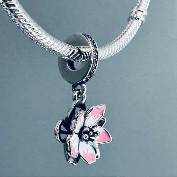 Brand New Authentic Pandora Cherry Blossom Dangle Charm / Pandora Bracelet - Picture 4 of 6
